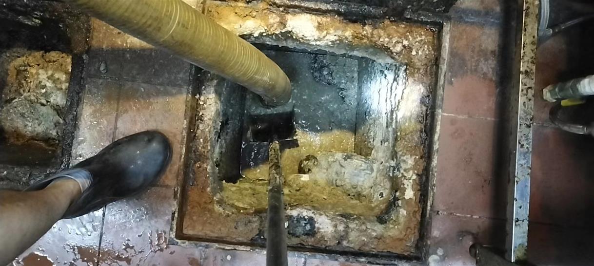 宝兴化油池清理-污水池清掏