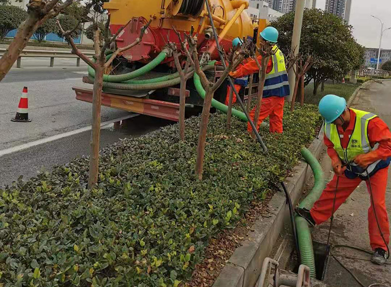 宝兴市政管道清淤